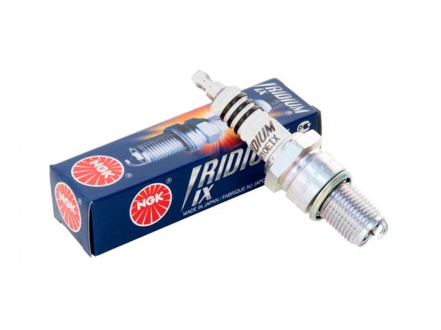 Candela NGK IRIDIUM Per Yz/XX 125 Cod: BR9EIX